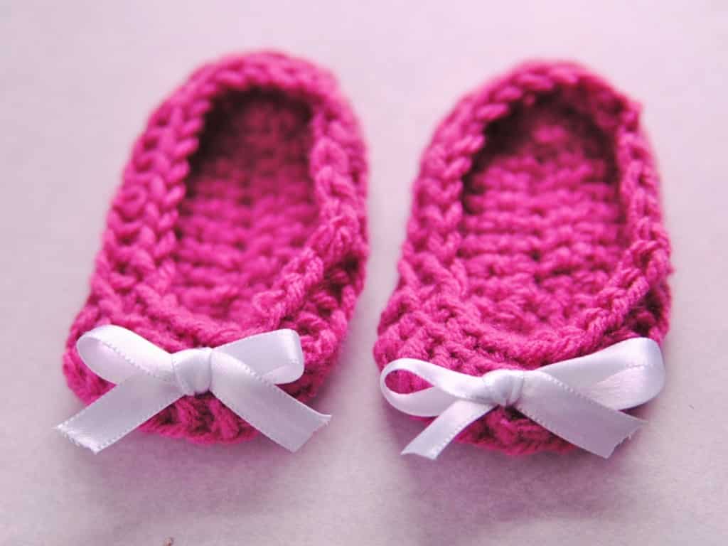 صور أحذية كروشية للأطفال 2018